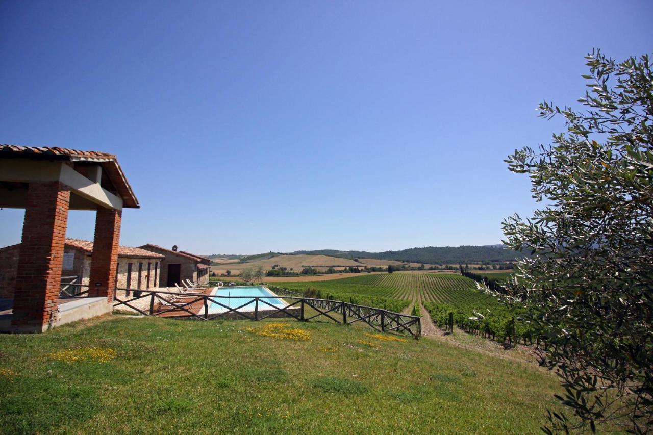 Agriturismo Casale Dello Sparviero Castellina in Chianti Exterior photo